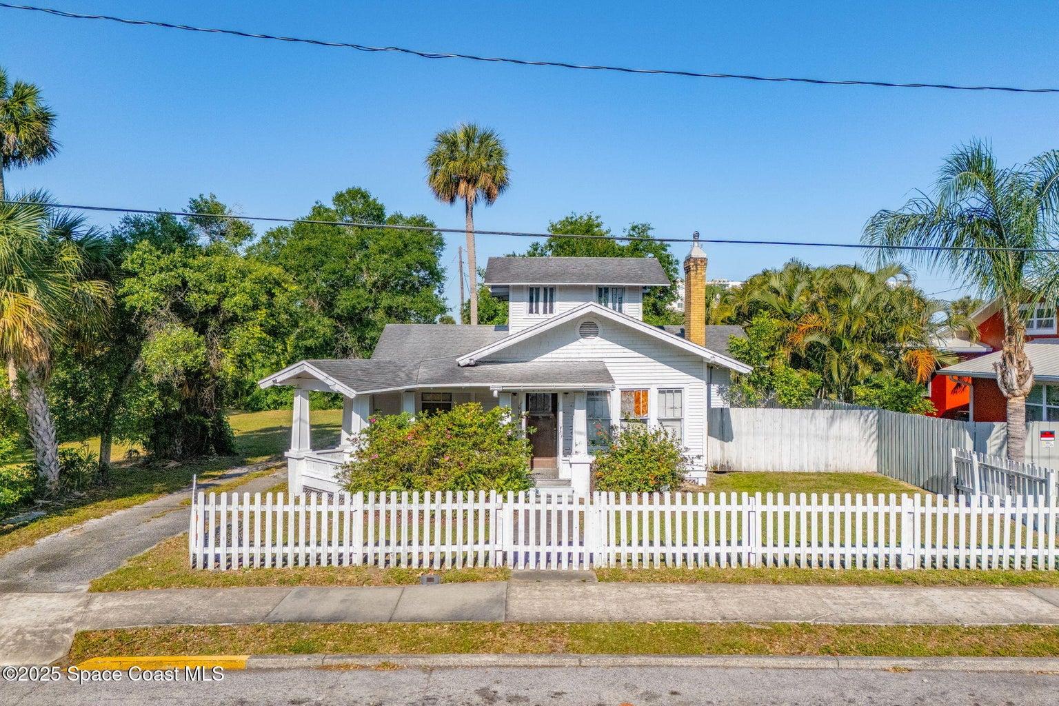 2106 Vernon Place, Melbourne, FL, 32901