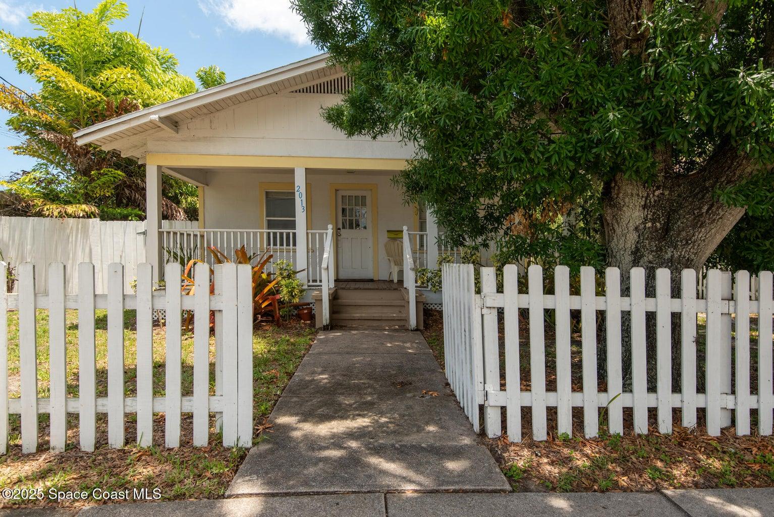 2013 Vernon Place, Melbourne, FL, 32901