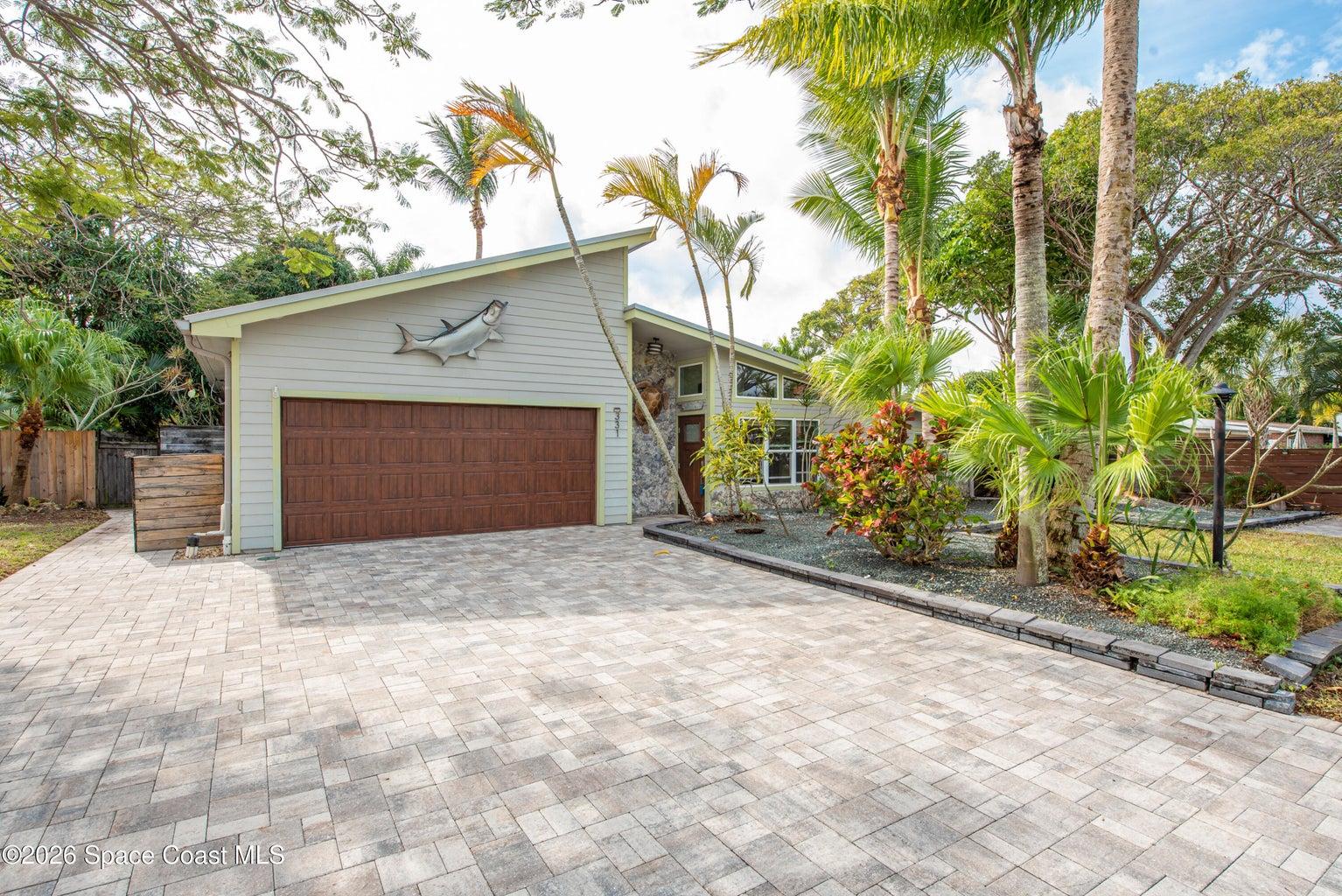 331 Avenida Del Sol Avenue, Indialantic, FL, 32903