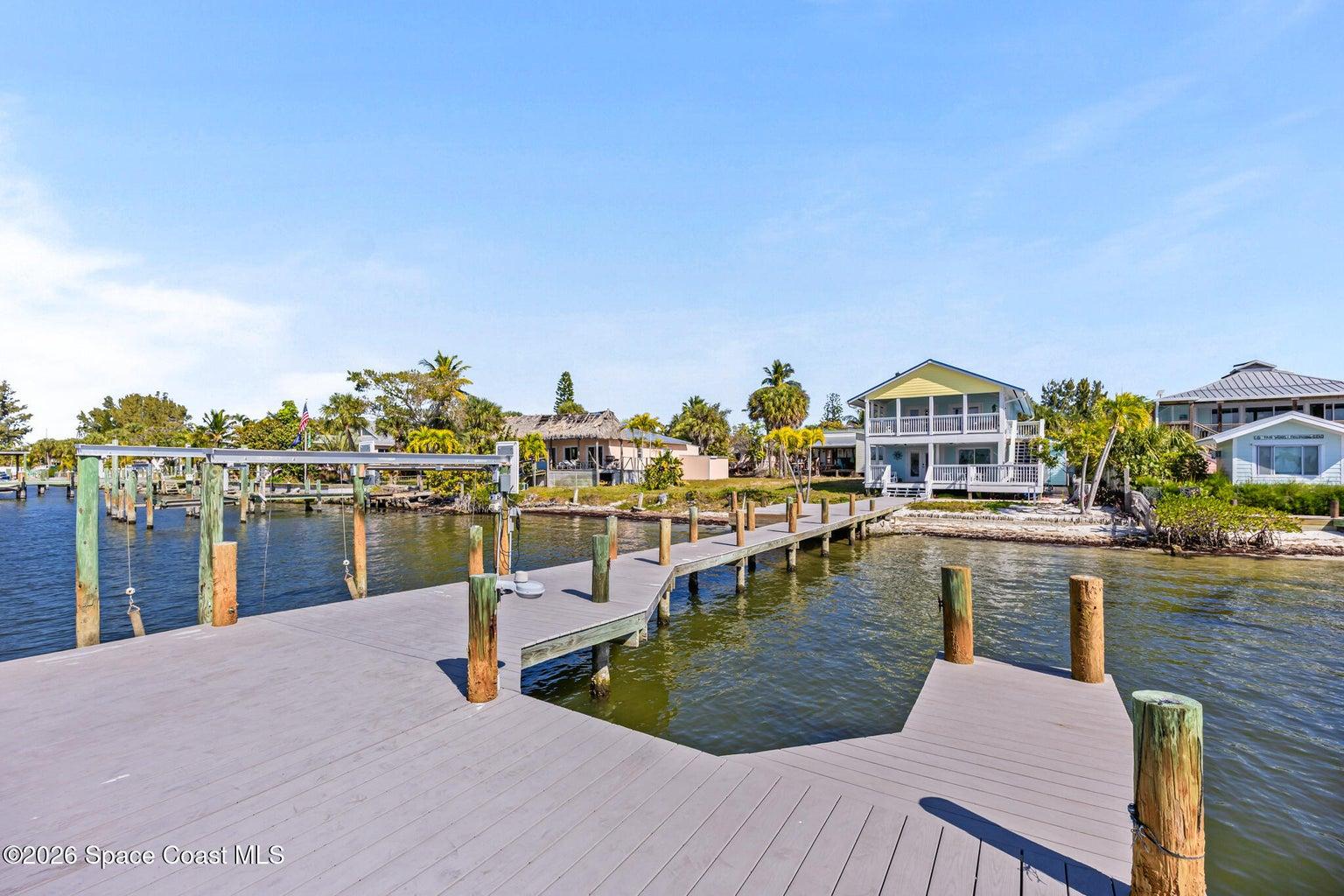25 Vip Island A, Grant, FL, 32949