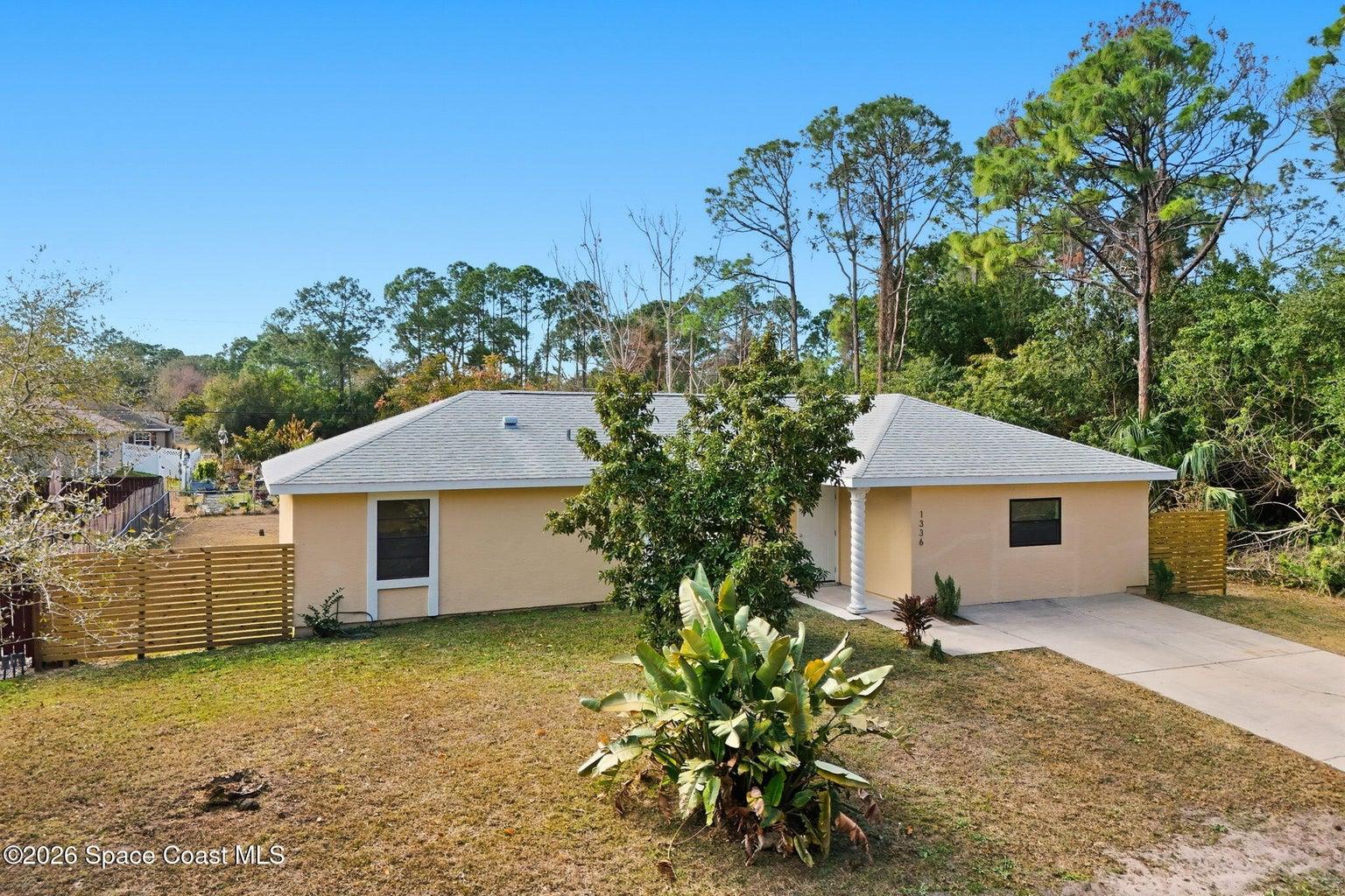 1336 Gingold Street NW, Palm Bay, FL, 32907