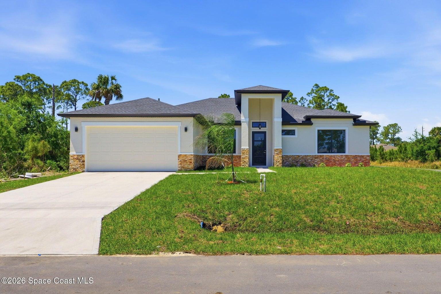 889 Reading Street SE, Palm Bay, FL, 32909