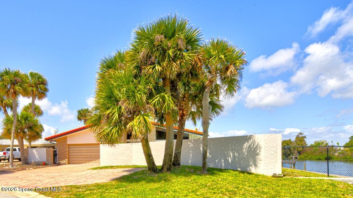 200 Rose Drive, Cocoa Beach, FL, 32931