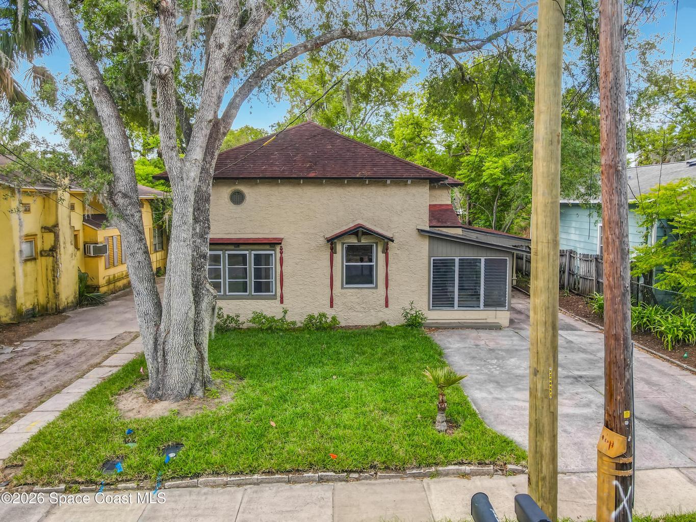 224 S Salisbury Avenue, DeLand, FL, 32720