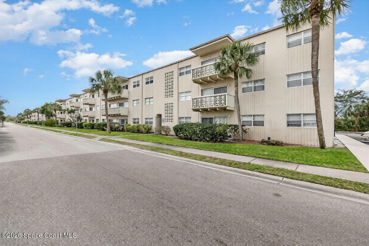 223 Columbia Drive 114, Cape Canaveral, FL, 32920