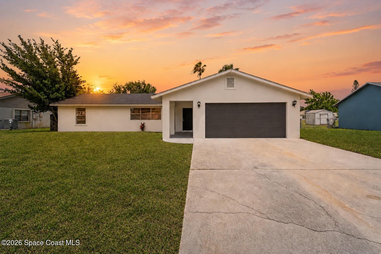 No HOA & No Rental Restrictions