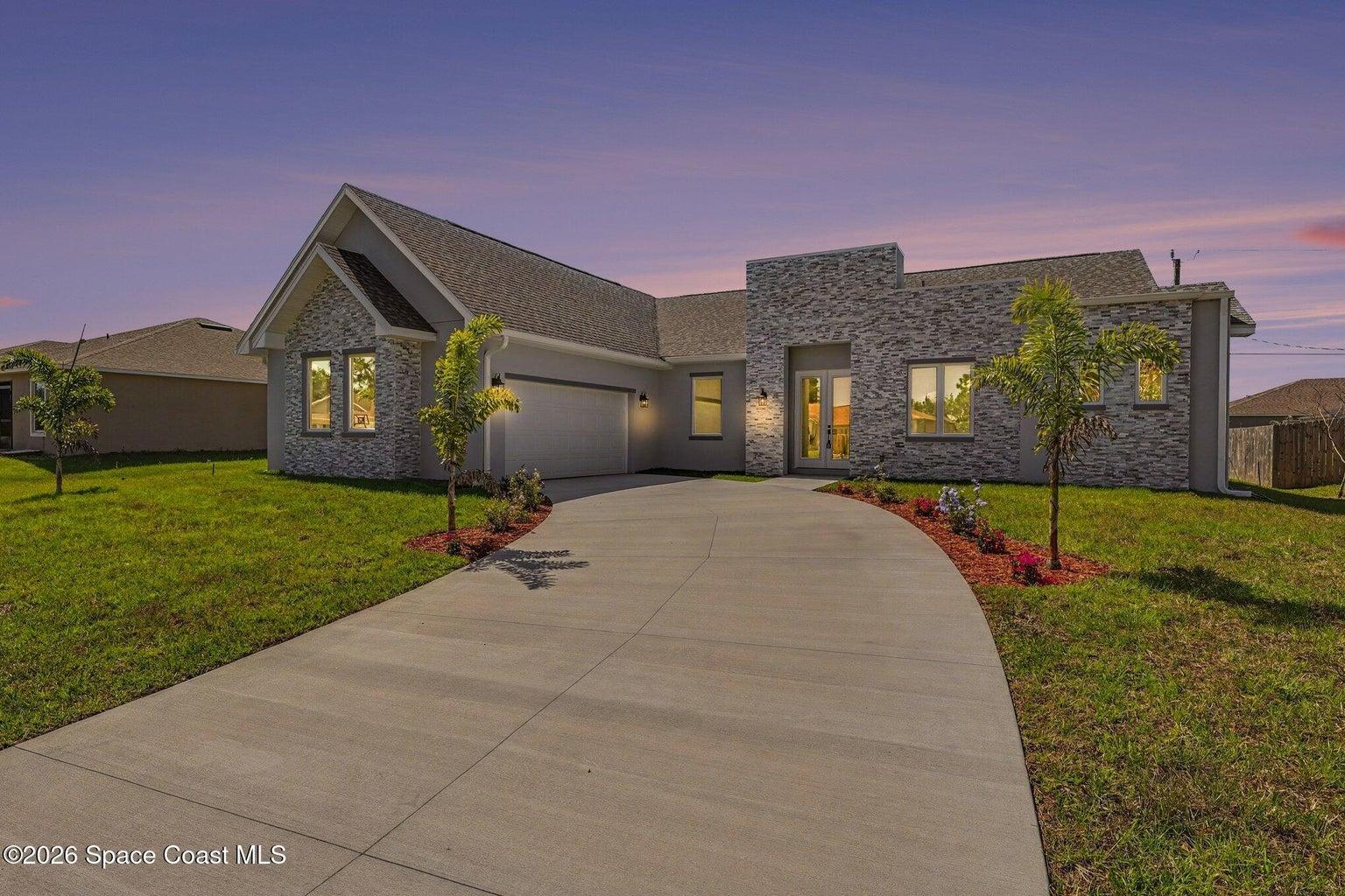 2062 SW O'Connel Avenue, Palm Bay, FL, 32908