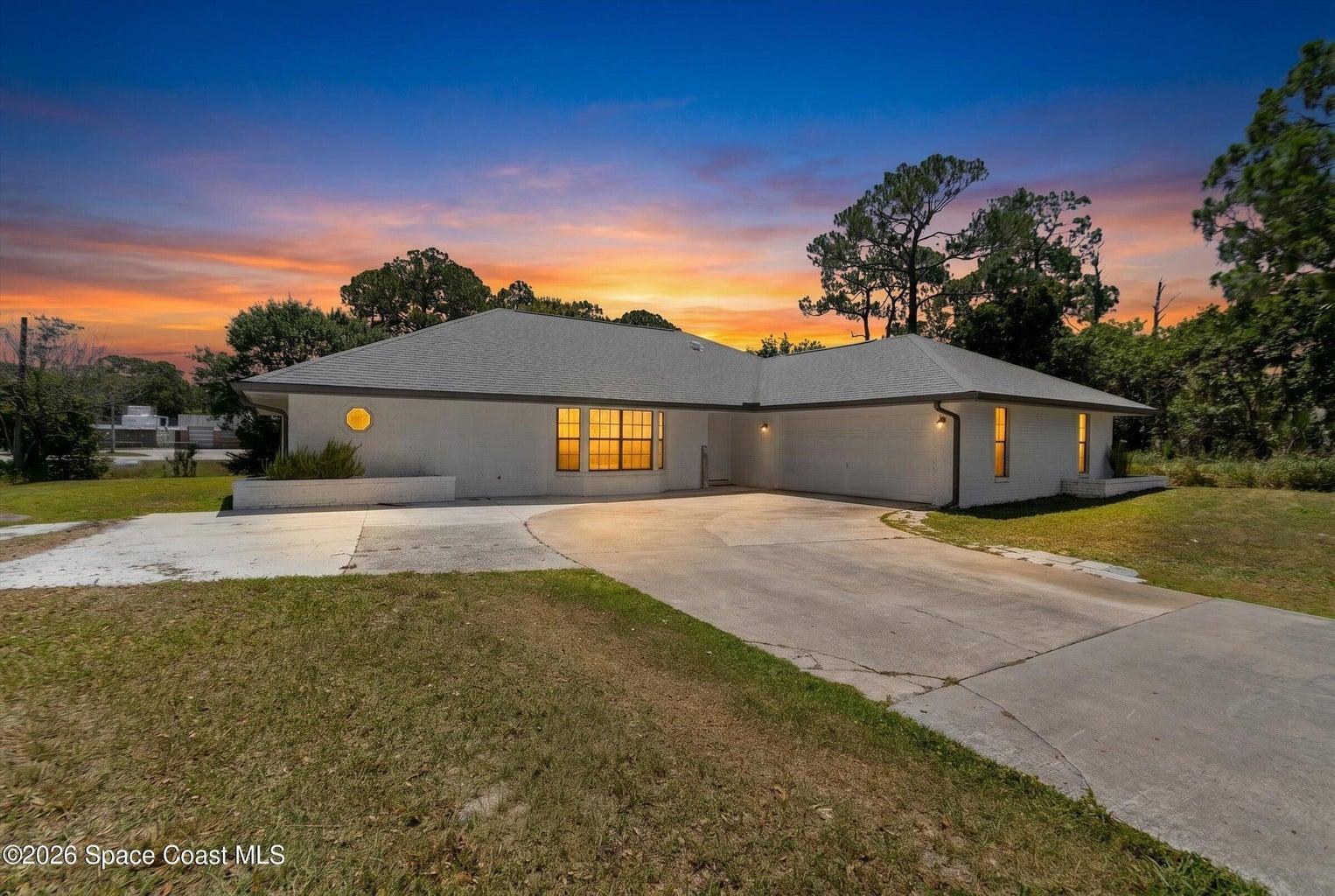 551 Emerson Drive NE, Palm Bay, FL, 32907
