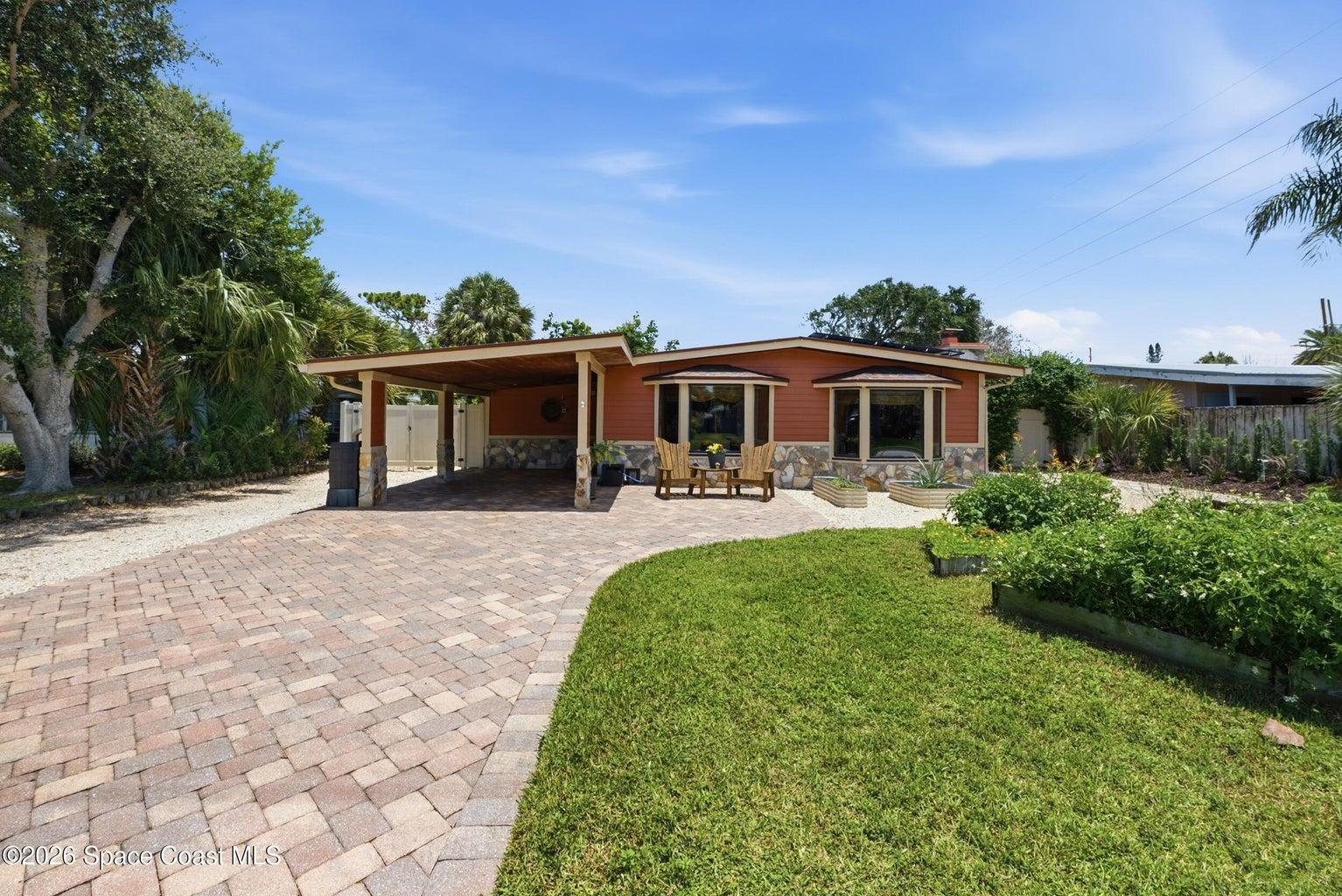 1055 S Brevard Avenue, Cocoa Beach, FL, 32931