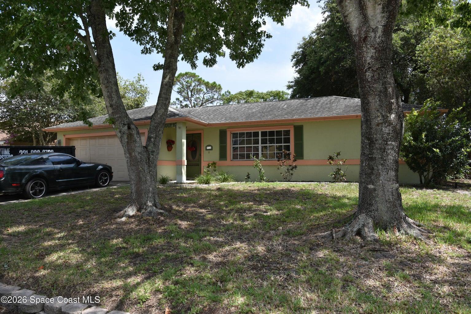 988 Hunt Street NW, Palm Bay, FL, 32907
