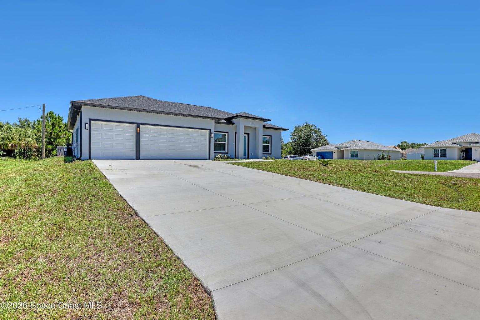 601 Yardley Street SW, Palm Bay, FL, 32908
