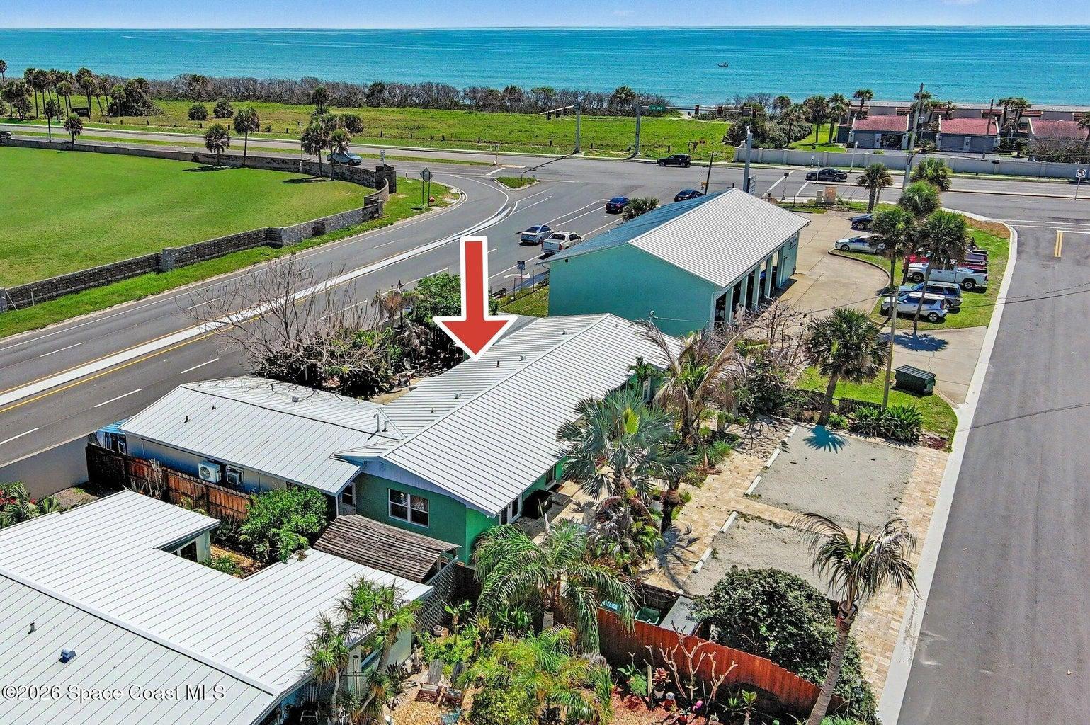 Just a Few Steps to the Beach!