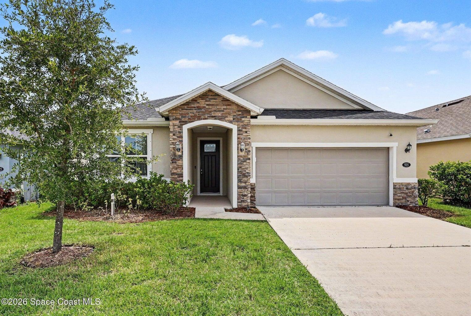935 Potenza Drive, West Melbourne, FL, 32904