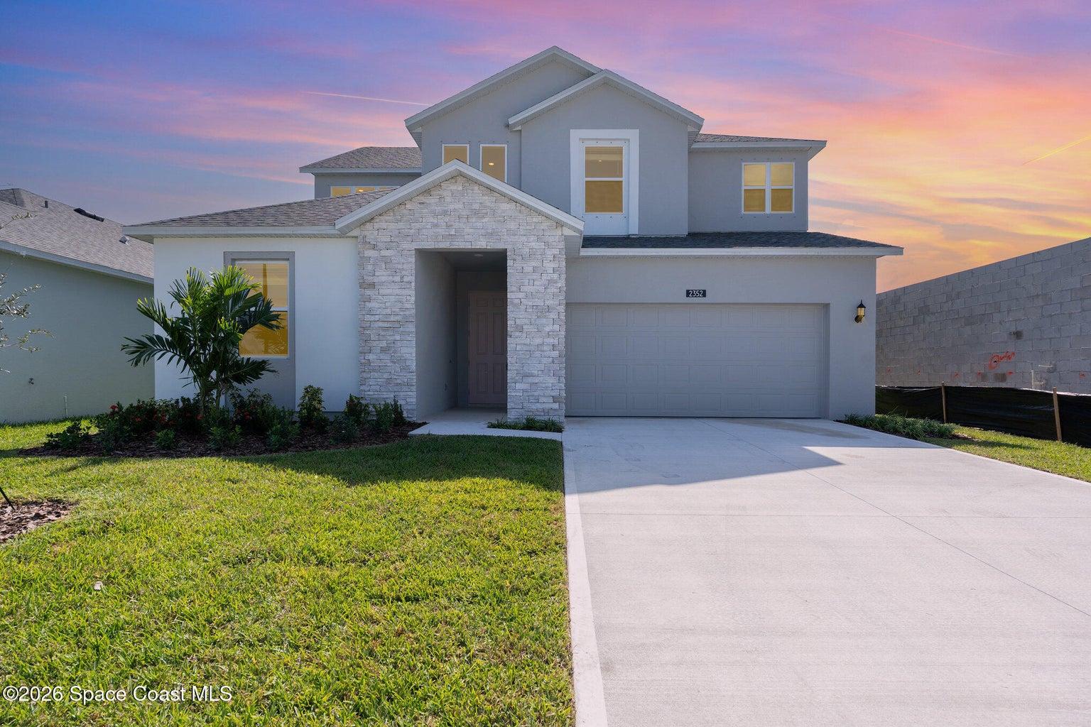 2352 Carrick Street NW, Palm Bay, FL, 32907