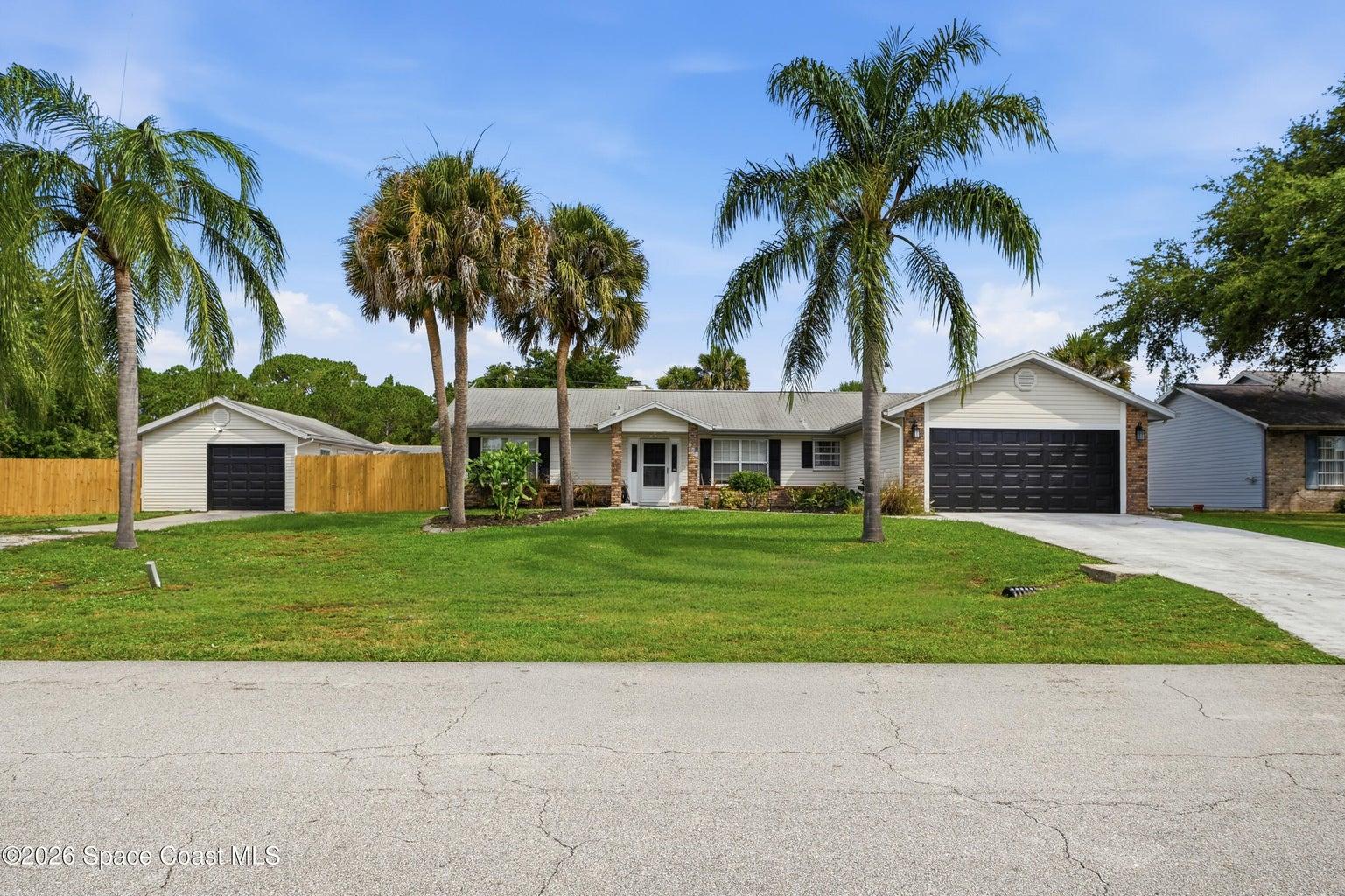271 Hammock Road SE, Palm Bay, FL, 32909