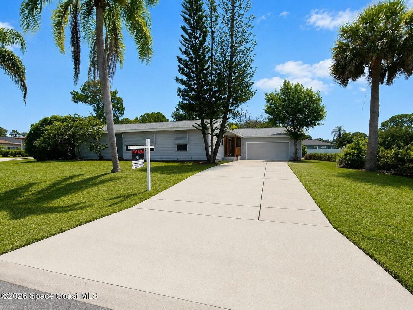 581 Borraclough Avenue NW, Palm Bay, FL, 32907