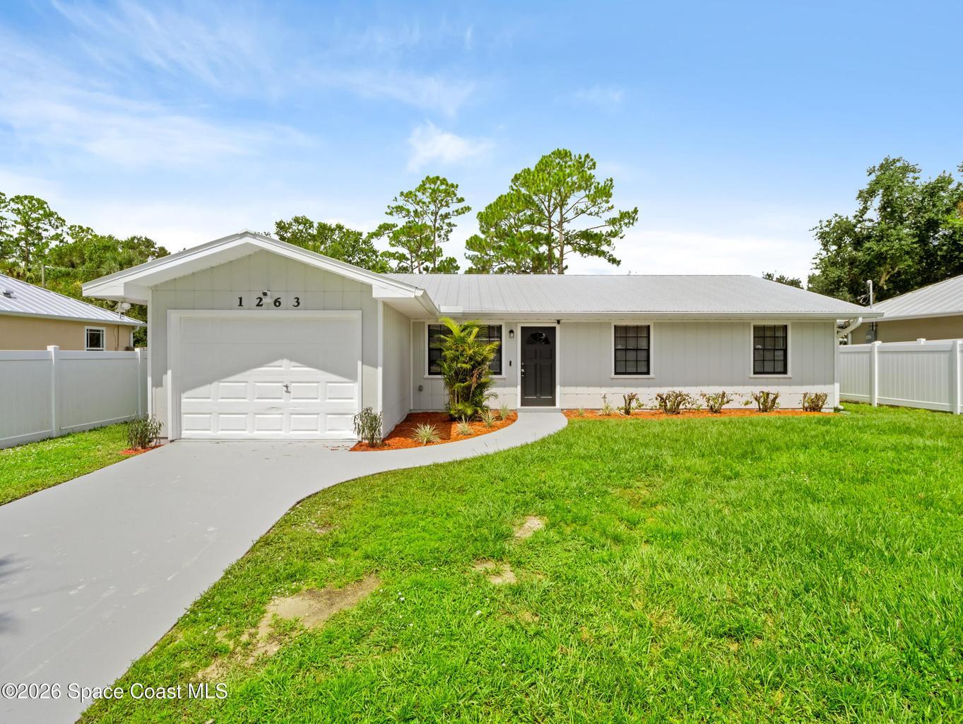 1263 37th Avenue SW, Vero Beach, FL, 32968