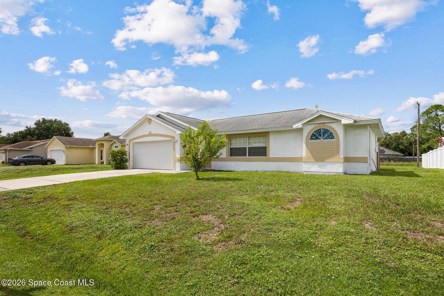 427 Delmonico Street NE, Palm Bay, FL, 32907