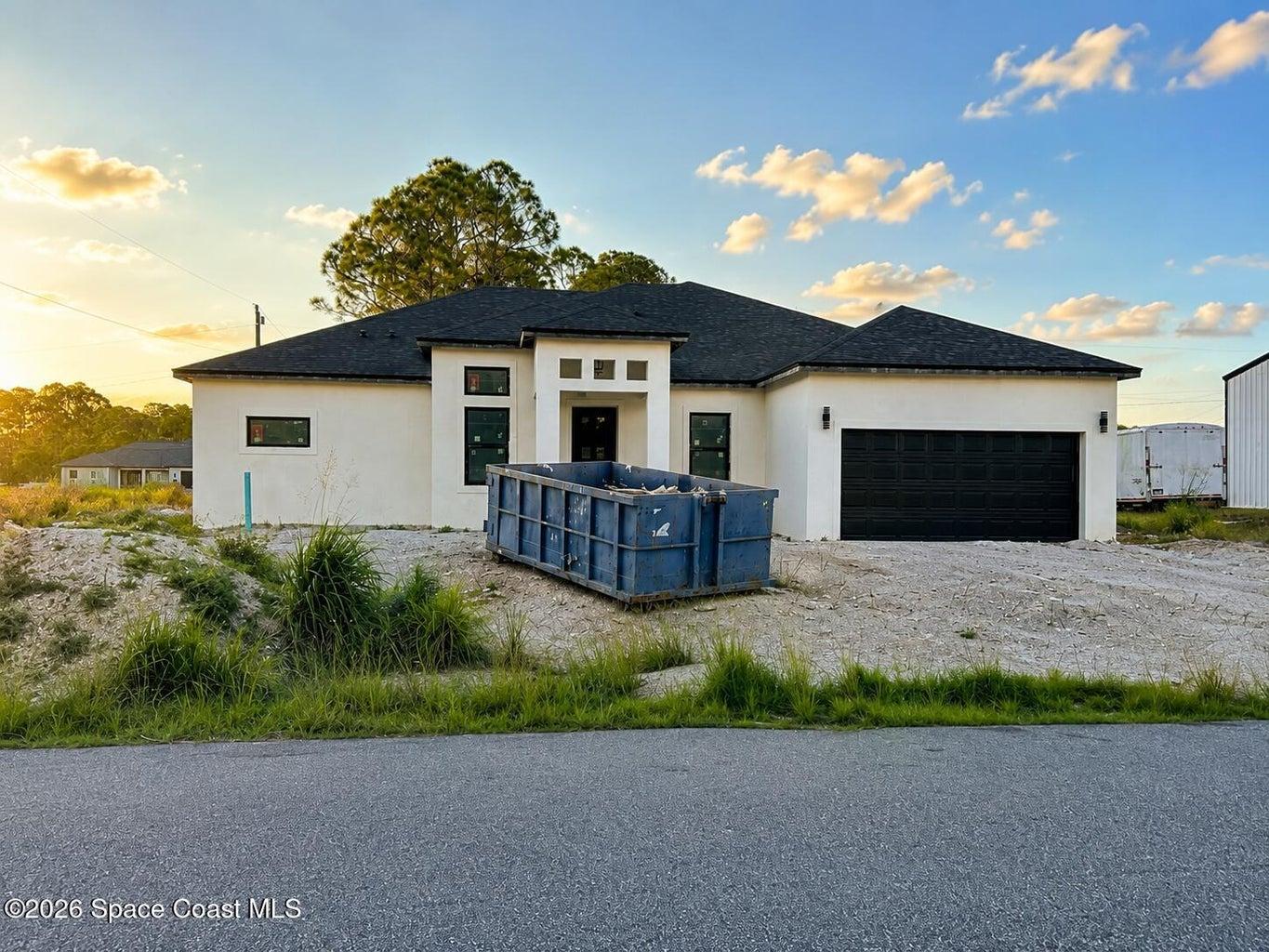 390 Tamarind Circle NW, Palm Bay, FL, 32907