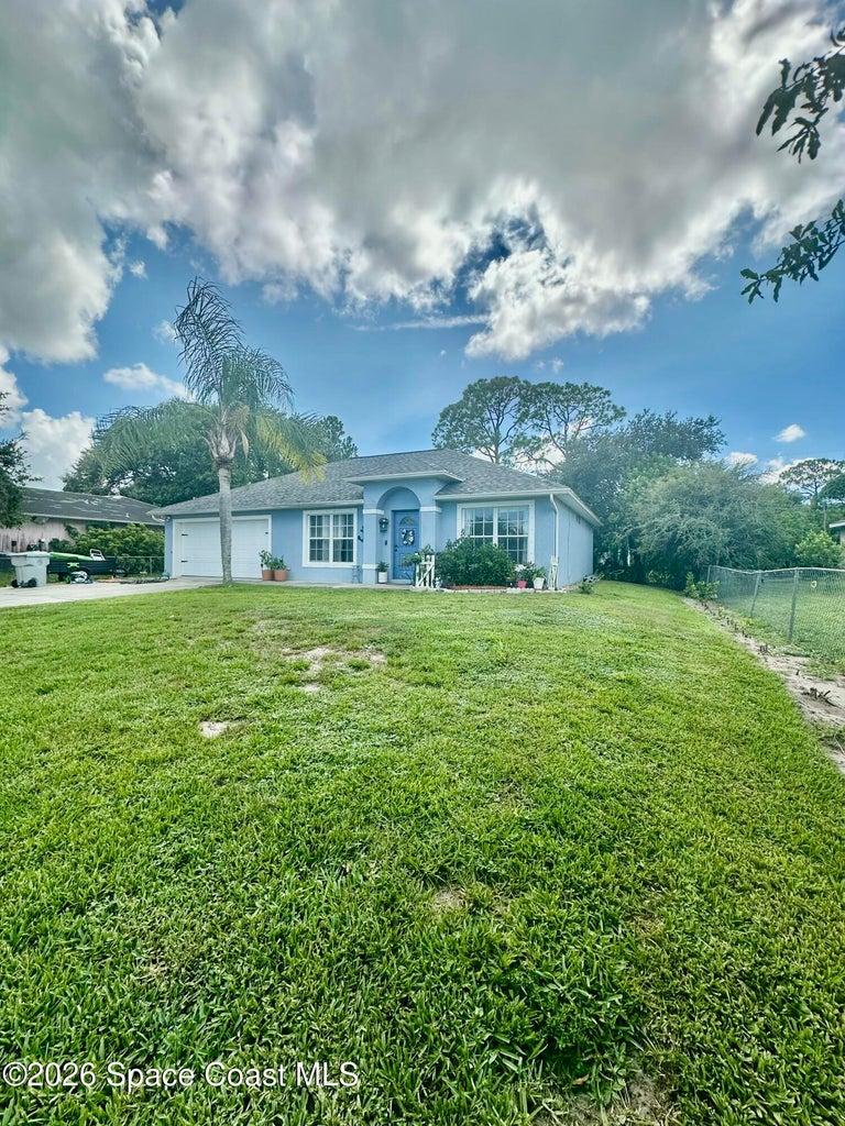 8175 101st Court, Vero Beach, FL, 32967