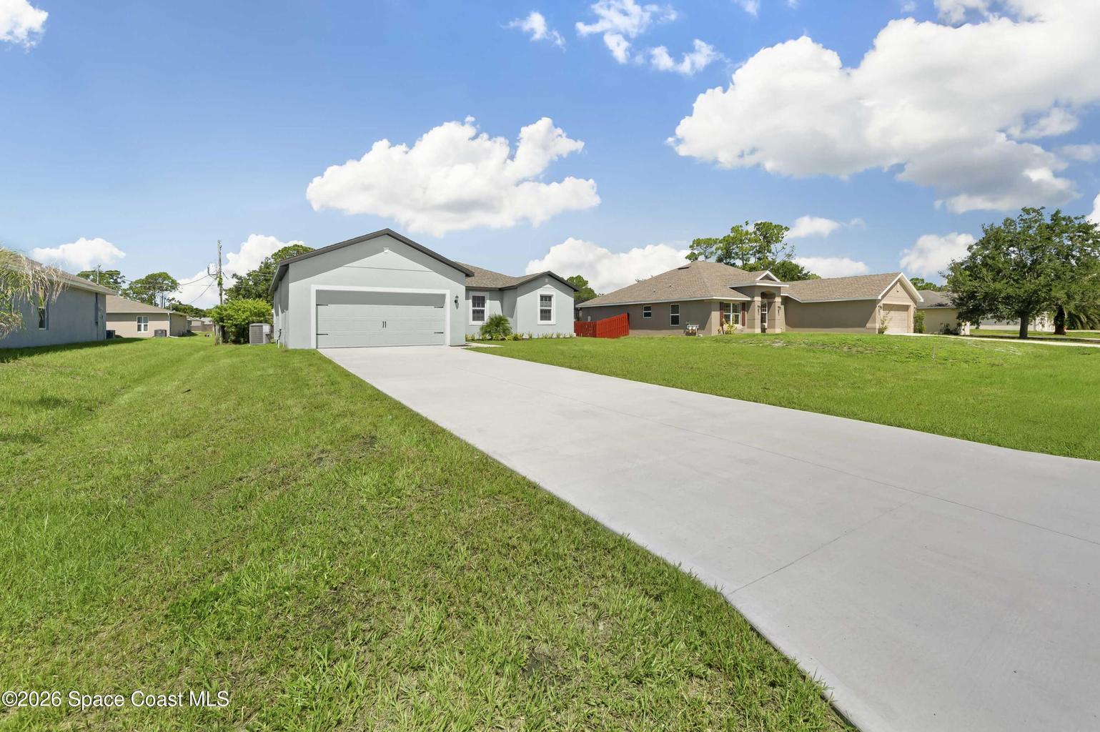 810 De Groodt Road SW, Palm Bay, FL, 32908