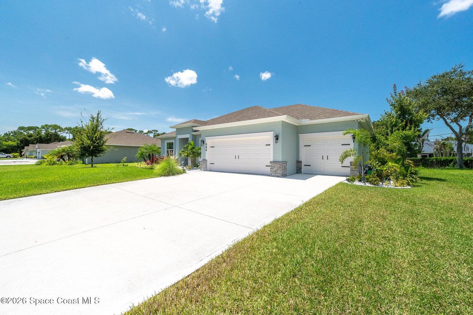 946 Roseland Road, Sebastian, FL, 32958