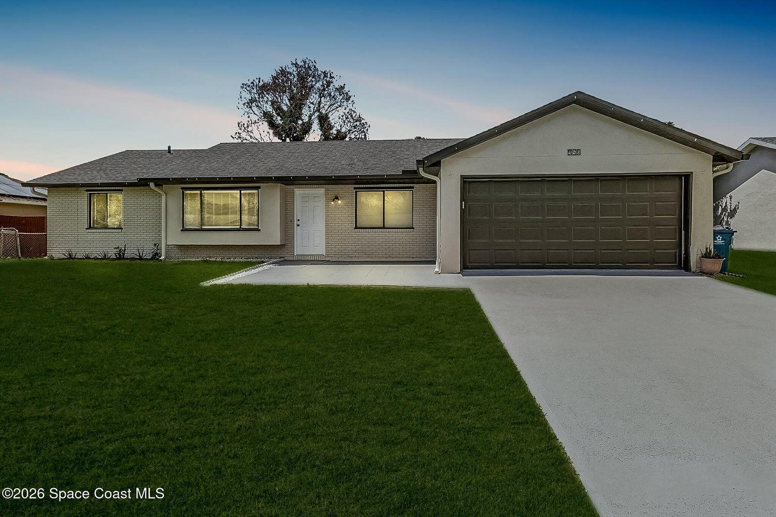 940 Forest Street NE, Palm Bay, FL, 32907