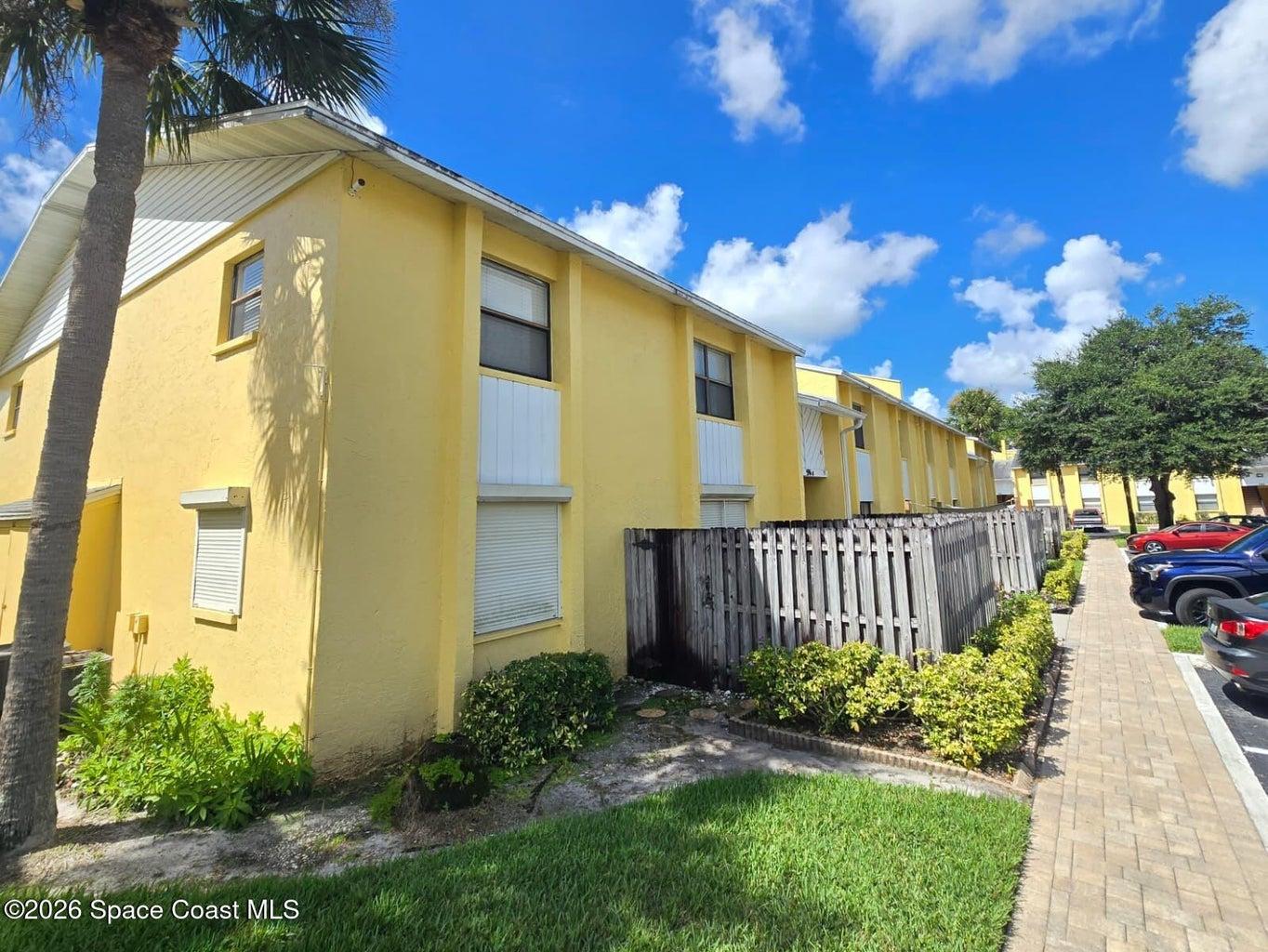 596 N Wickham Road 40, Melbourne, FL, 32935