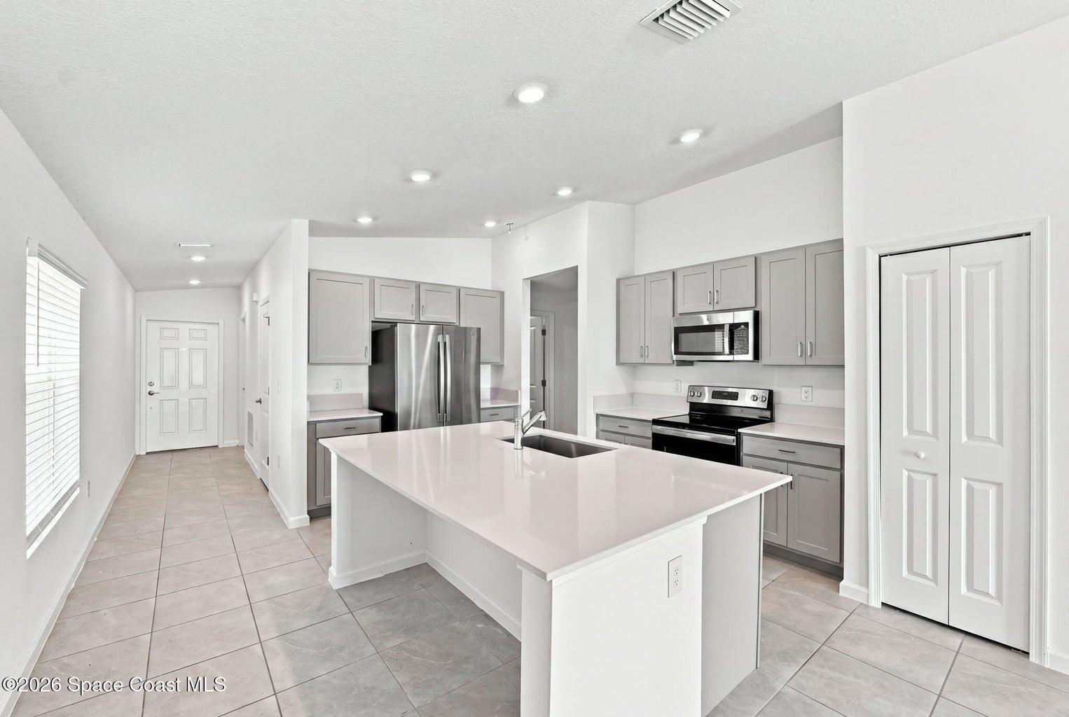 1407 Colebrook Circle SW, Palm Bay, FL, 32908