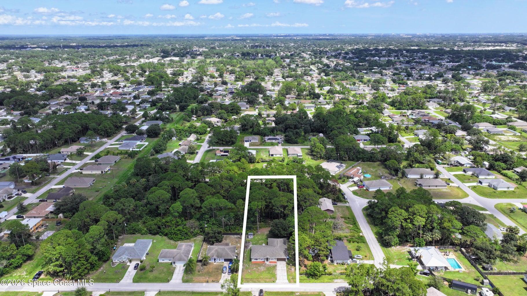583 Edison Street SE, Palm Bay, FL, 32909