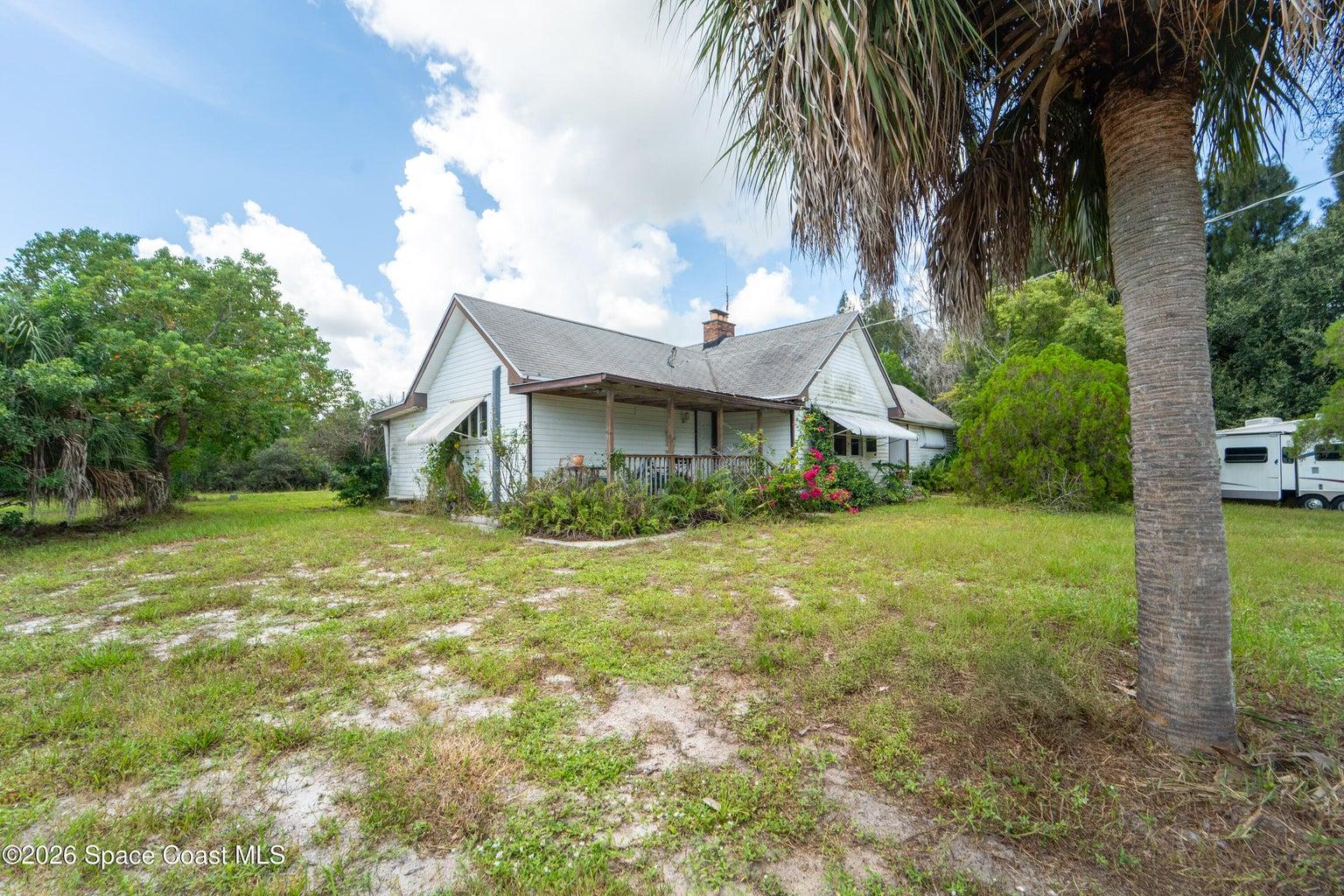 6715 Whispering Pines Lane, Grant, FL, 32949