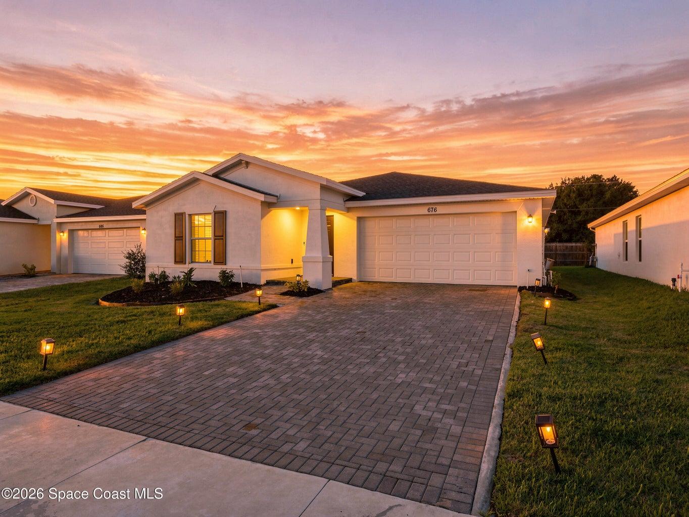 676 Dockside Drive SW, Palm Bay, FL, 32908