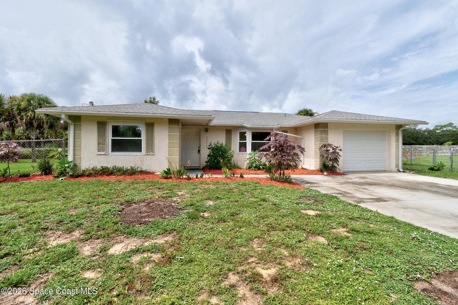 9884 Pine Street, Sebastian, FL, 32976