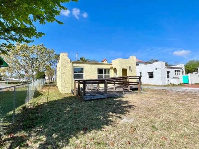 1007 S Washington Avenue, Titusville, FL, 32780 photo 5