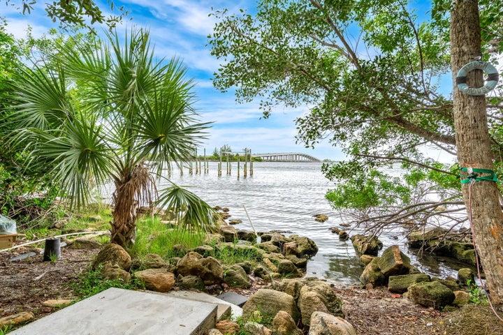 1365 Pineapple Avenue, Melbourne, FL, 32935 photo 2