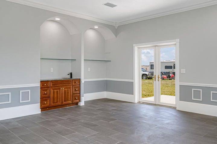 Family room wet bar.