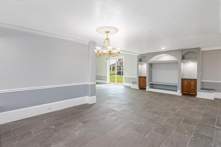 Huge Family Room & Dining Room area.