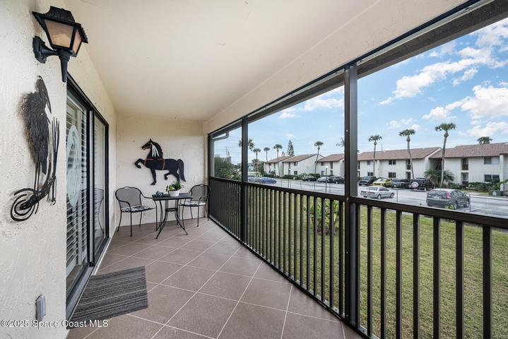 Nice, large, screened porch.