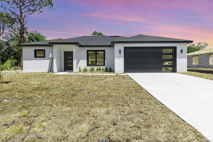 435 Goldsmith Avenue NW, Palm Bay