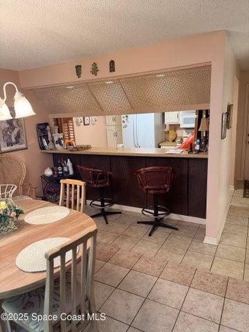 breakfast bar