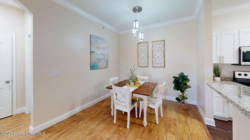 Additional Dining Area