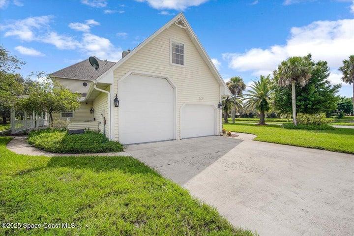 110 River Woods Drive, Rockledge, FL, 32955 photo 4