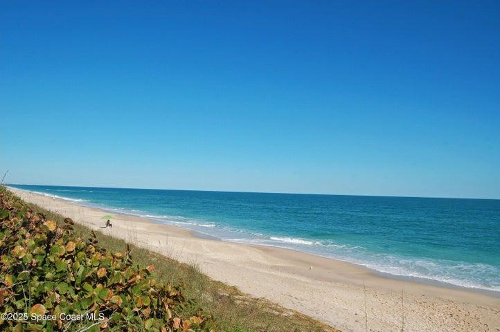 110 Warsteiner Way 204, Melbourne Beach, FL, 32951 photo 4