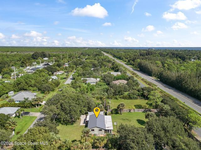 9633 Honeysuckle Drive, Sebastian, FL, 32976 photo 3