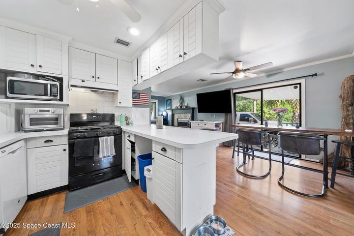 9633 Honeysuckle Drive, Sebastian, FL, 32976 photo 11