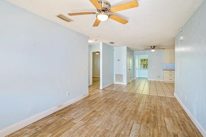 517 Fulton Street Street, Daytona Beach, FL, 32114 photo 8
