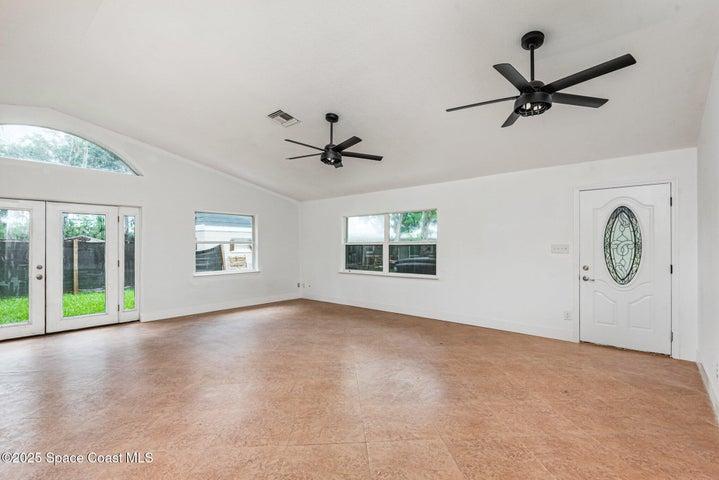 4085 Cypress Bend, Geneva, FL, 32732 photo 4