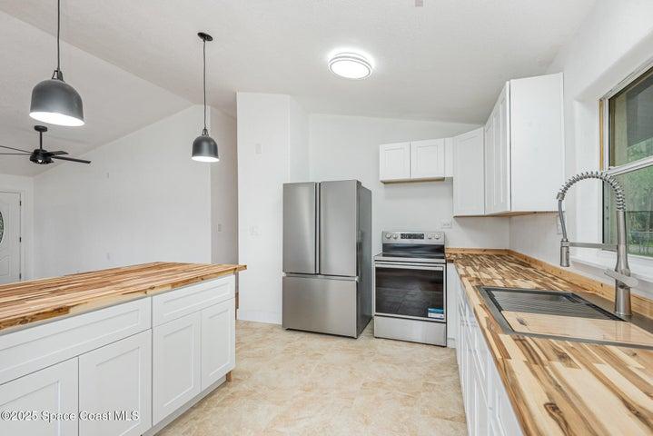 4085 Cypress Bend, Geneva, FL, 32732 photo 11