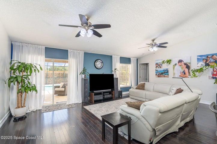 713 Del Mar Circle, Melbourne, FL, 32904 photo 4