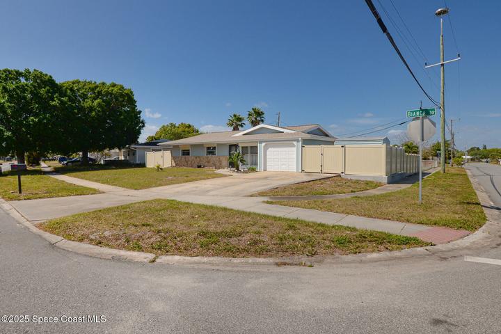 858 Bianca Drive NE, Palm Bay, FL, 32905 photo 2